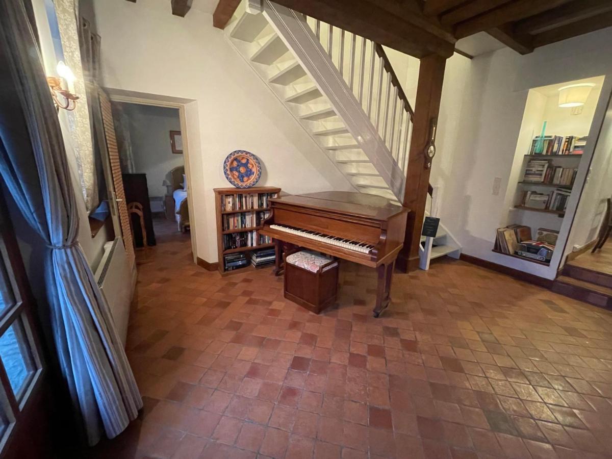 Chateau De Monfreville Bagian luar foto