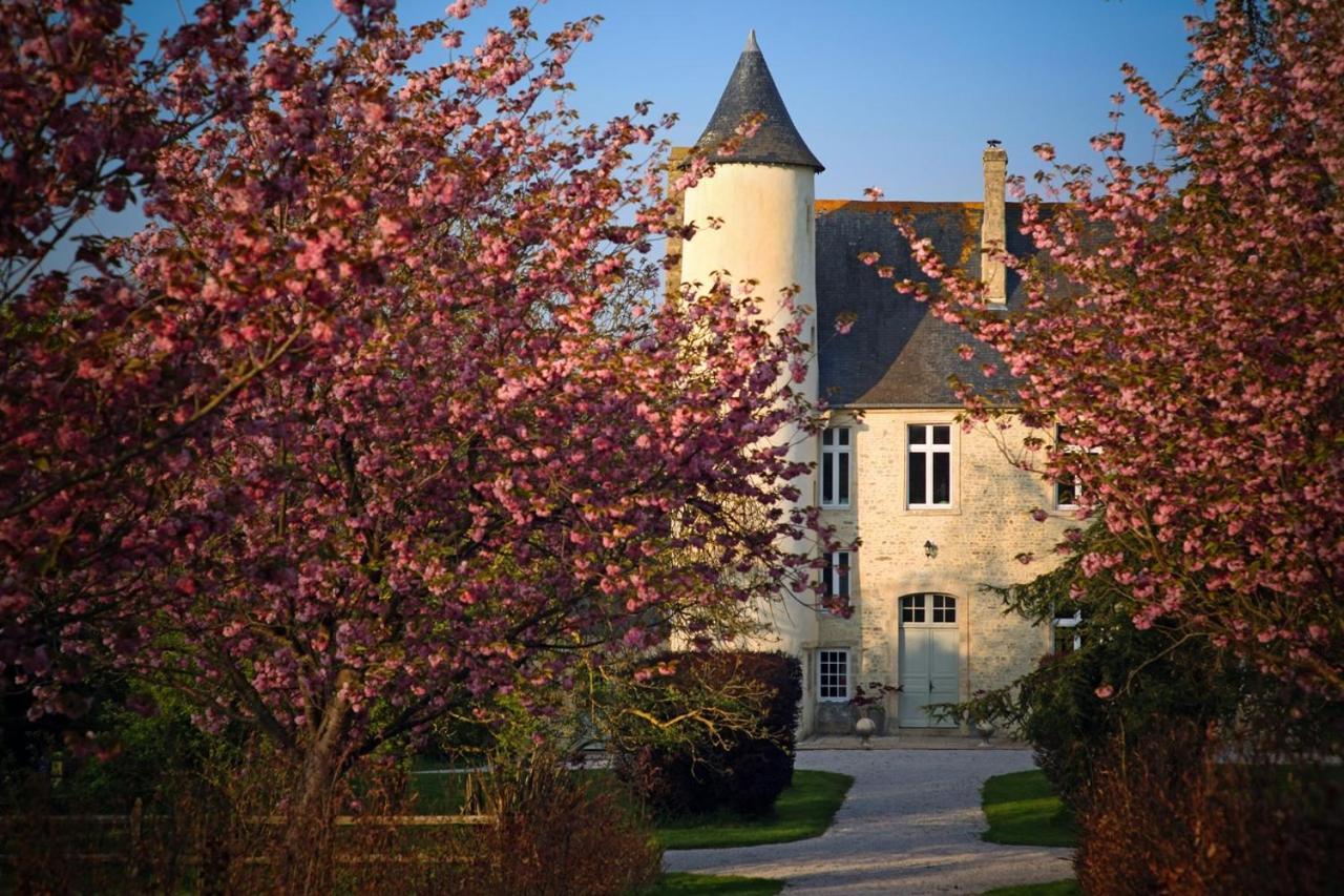 Chateau De Monfreville Bagian luar foto